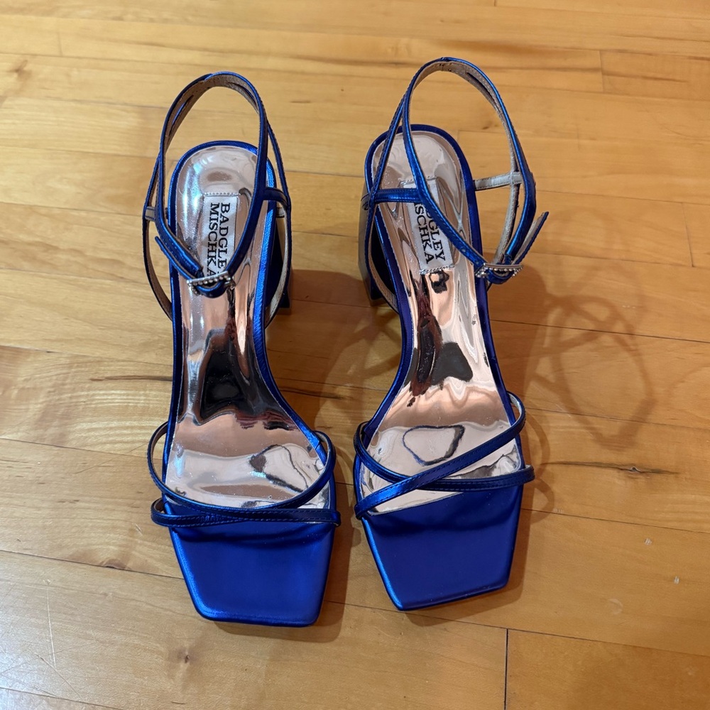 NWT Blue Heels